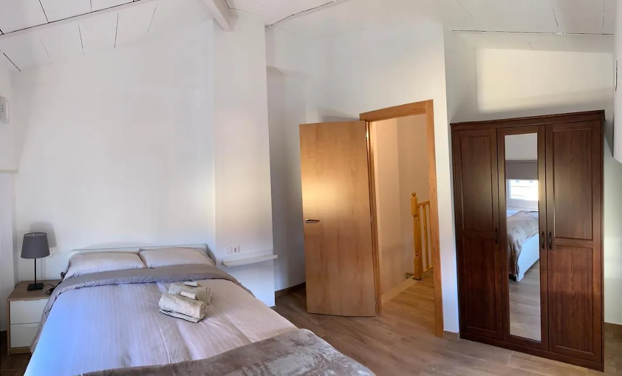 Apartaments Impro Mora d'Ebre 0*,  Spain