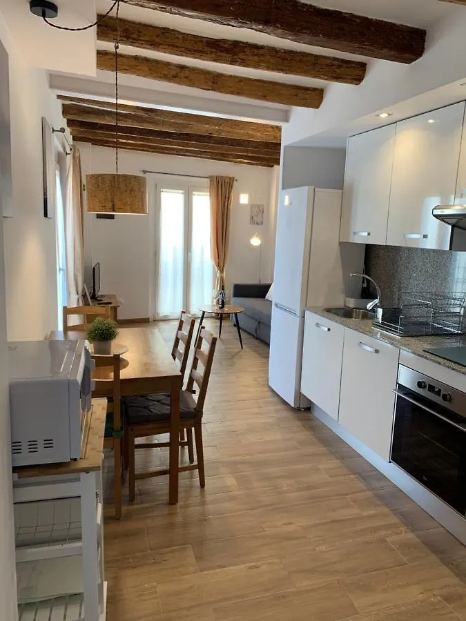 Apartaments Impro Mora d'Ebre 0*,  Spain